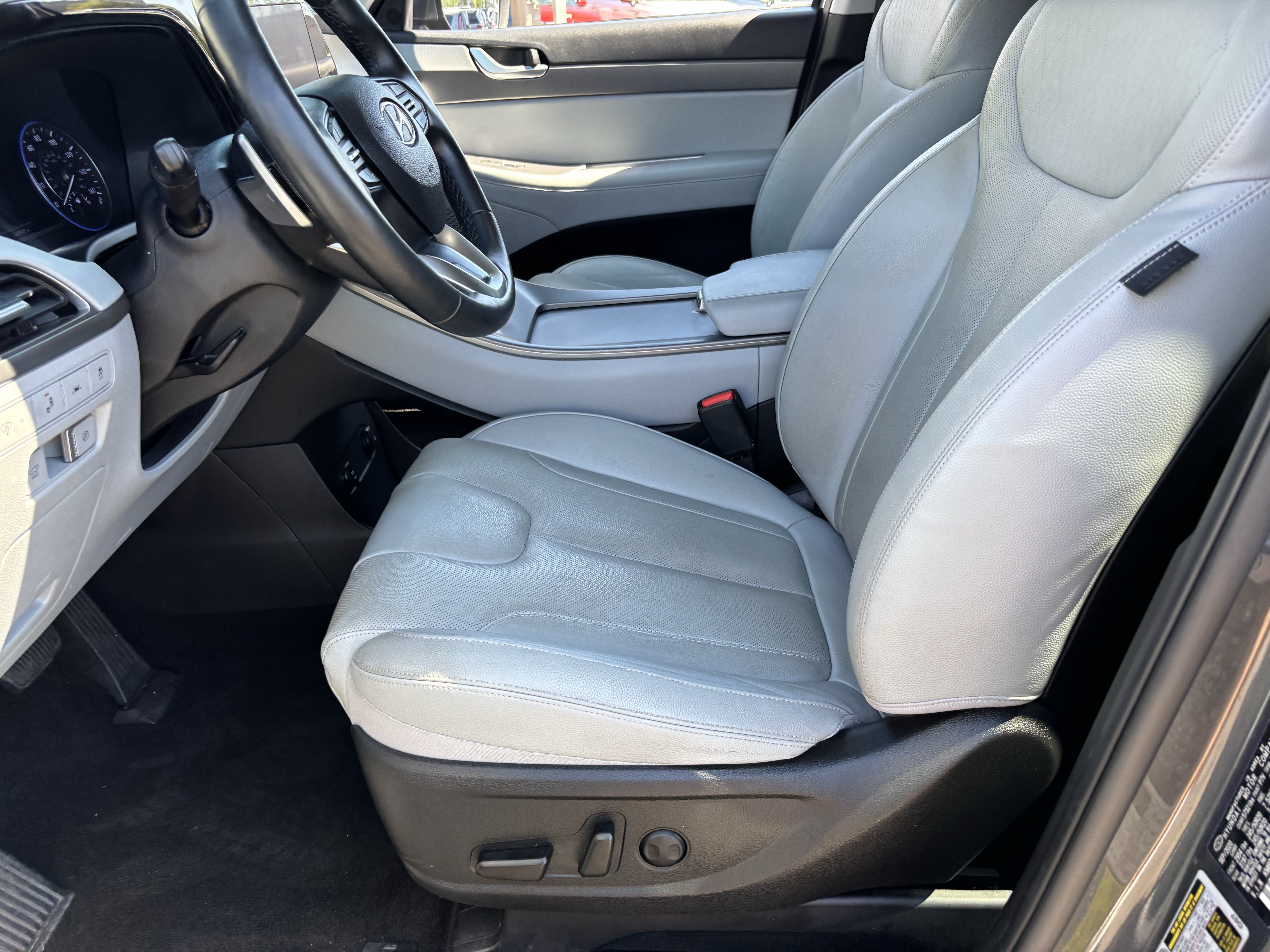 Used 2021 Hyundai Palisade SEL FWD image 18