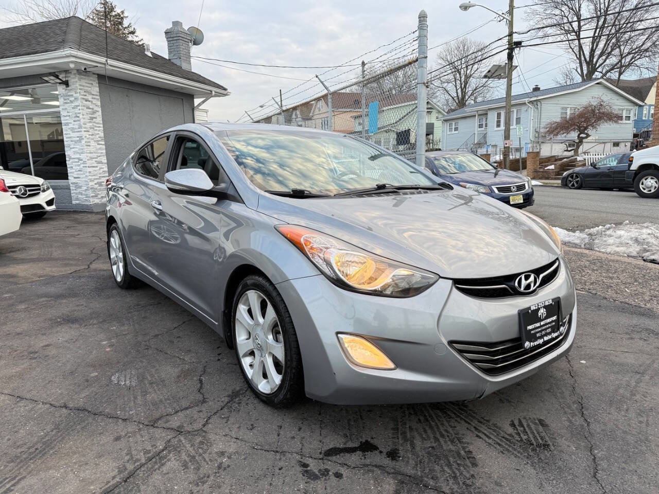 Used 2013 Hyundai Elantra Limited w/ Technology Pkg image 8