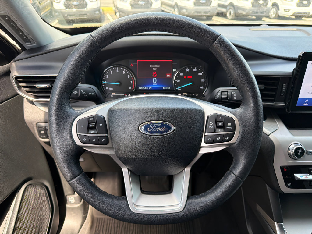 Used 2024 Ford Explorer XLT w/ Equipment Group 202A AWD/4WD image 26