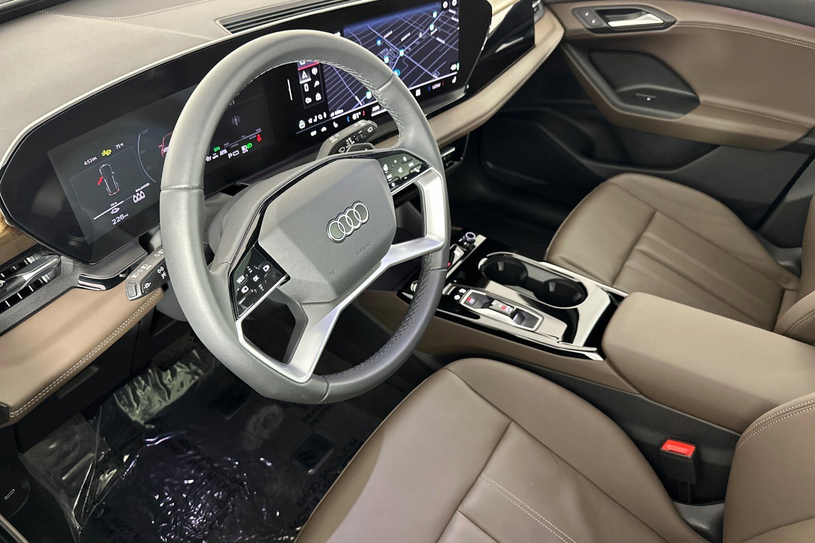 Used 2025 Audi Q6 e-tron Premium w/ Convenience Package image 9