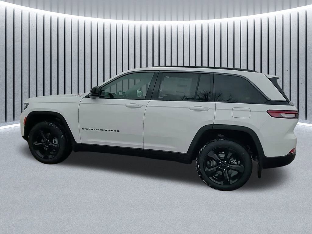 New 2026 Jeep Grand Cherokee Limited w/ Limited Altitude Package image 16