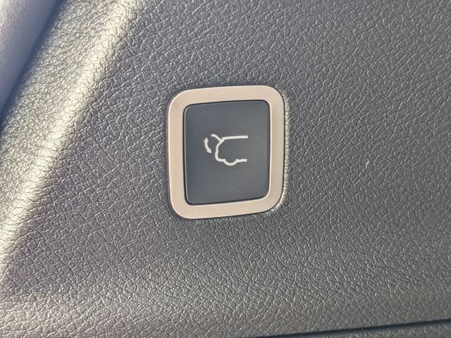New 2026 Chrysler Voyager LX FWD image 14