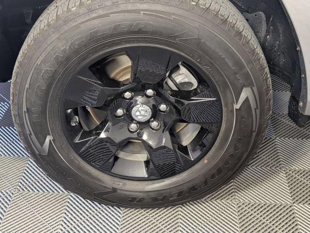 Used 2025 RAM 1500 Big Horn AWD/4WD image 8