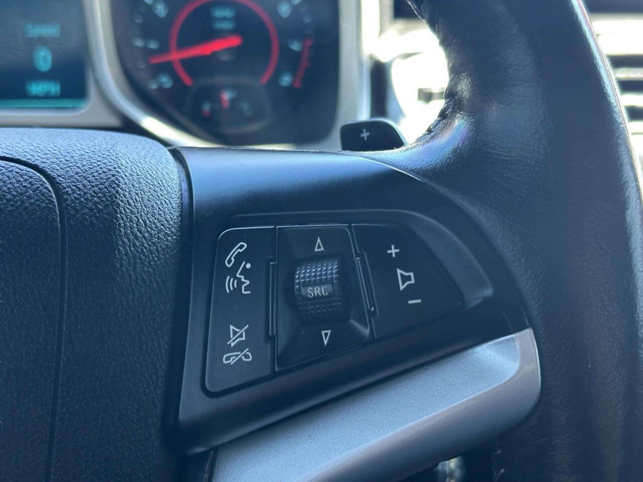 Used 2015 Chevrolet Camaro LT RWD image 23