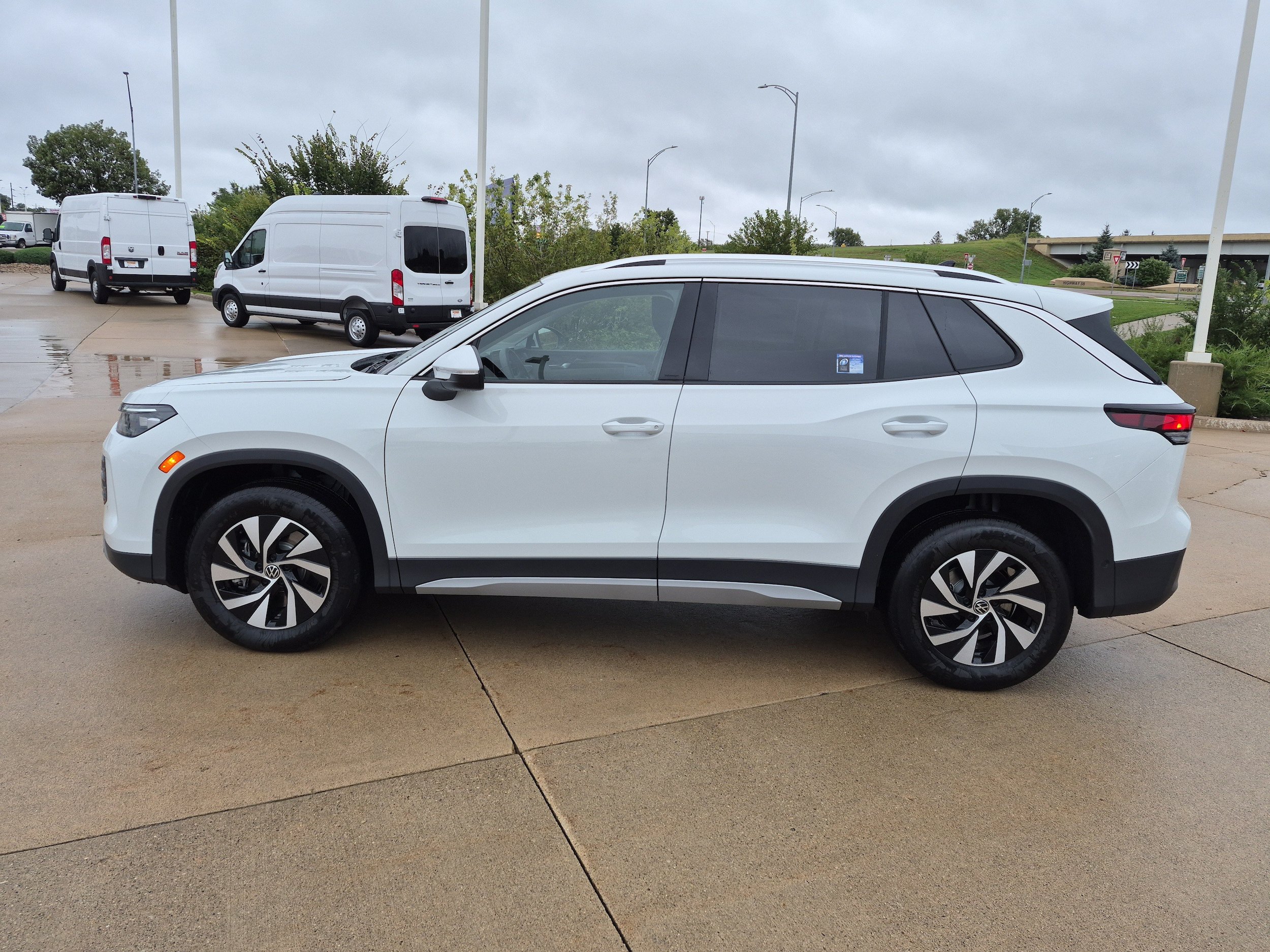 New 2026 Volkswagen Tiguan S AWD/4WD image 8