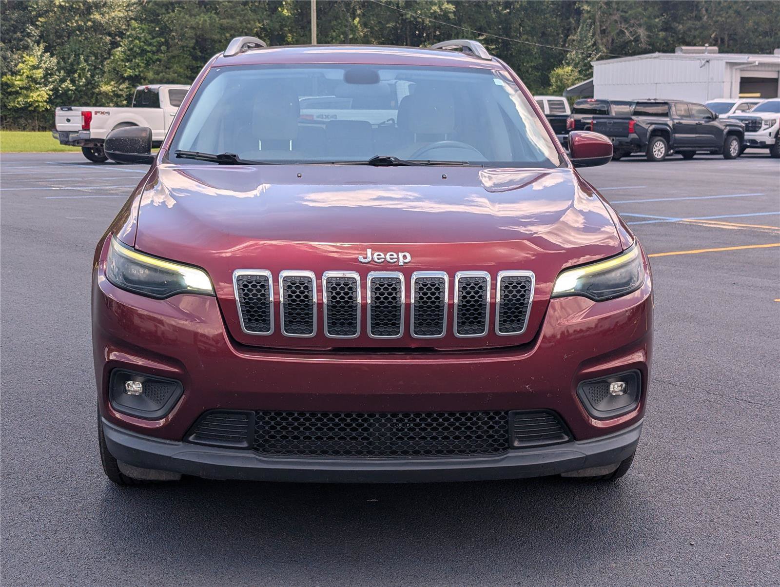 Used 2019 Jeep Cherokee Latitude w/ Popular Appearance Group FWD image 8