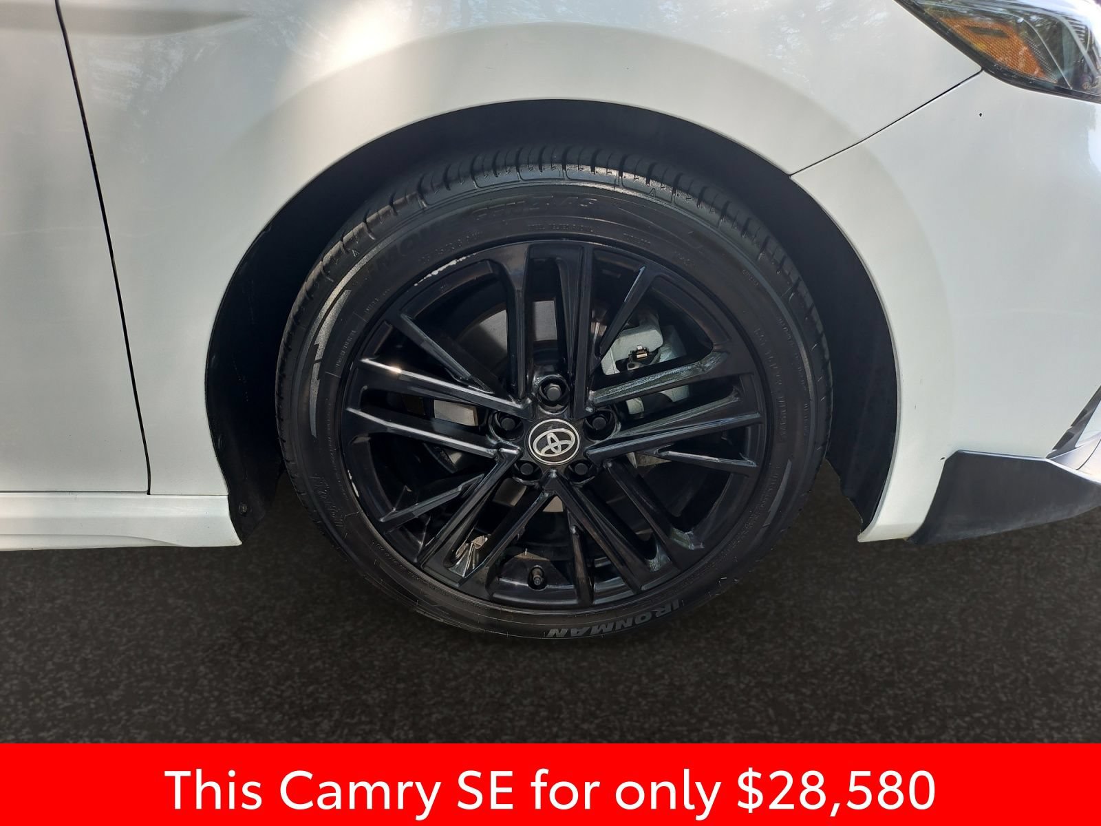 Used 2025 Toyota Camry SE FWD image 41