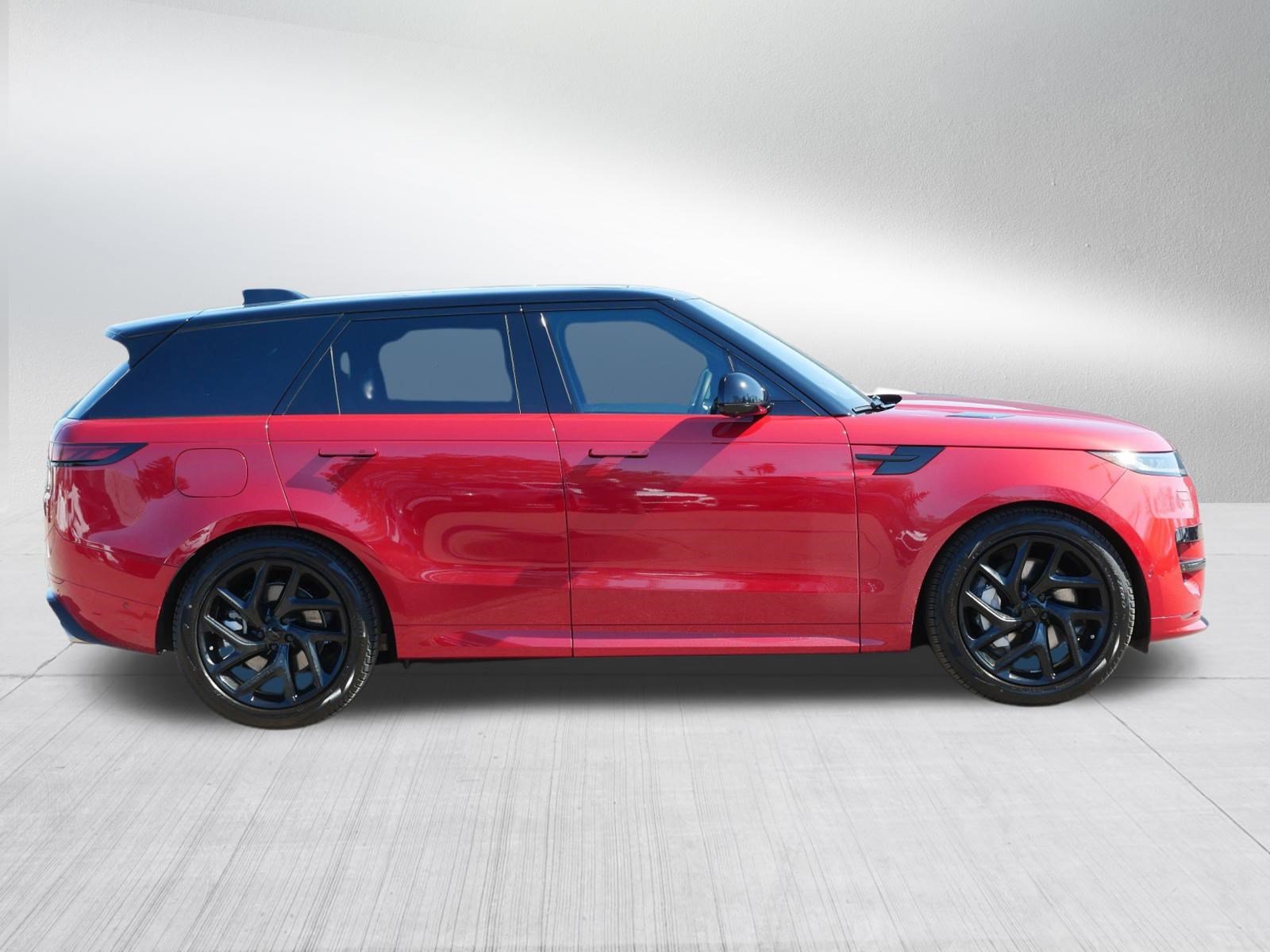 Certified 2026 Land Rover Range Rover Sport Dynamic SE AWD/4WD image 4
