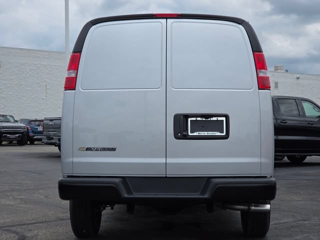 New 2026 Chevrolet Express 2500 w/ Driver Convenience Package RWD image 10