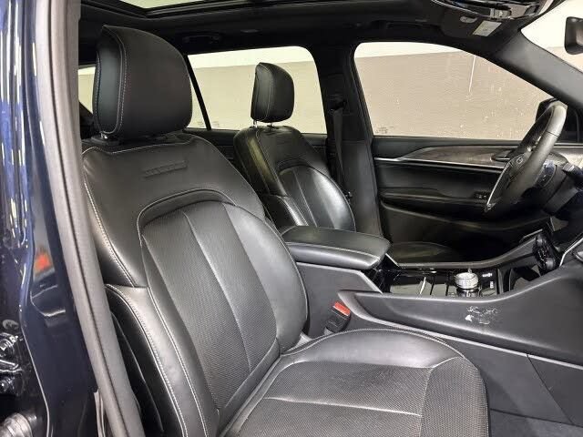 Used 2023 Jeep Grand Cherokee L Overland AWD/4WD image 55