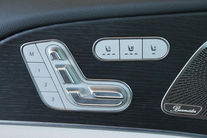 New 2025 Mercedes-Benz GLE 450e 4MATIC image 9