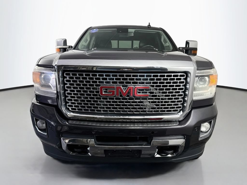 Used 2016 GMC Sierra 2500 Denali w/ Duramax Plus Package AWD/4WD image 2