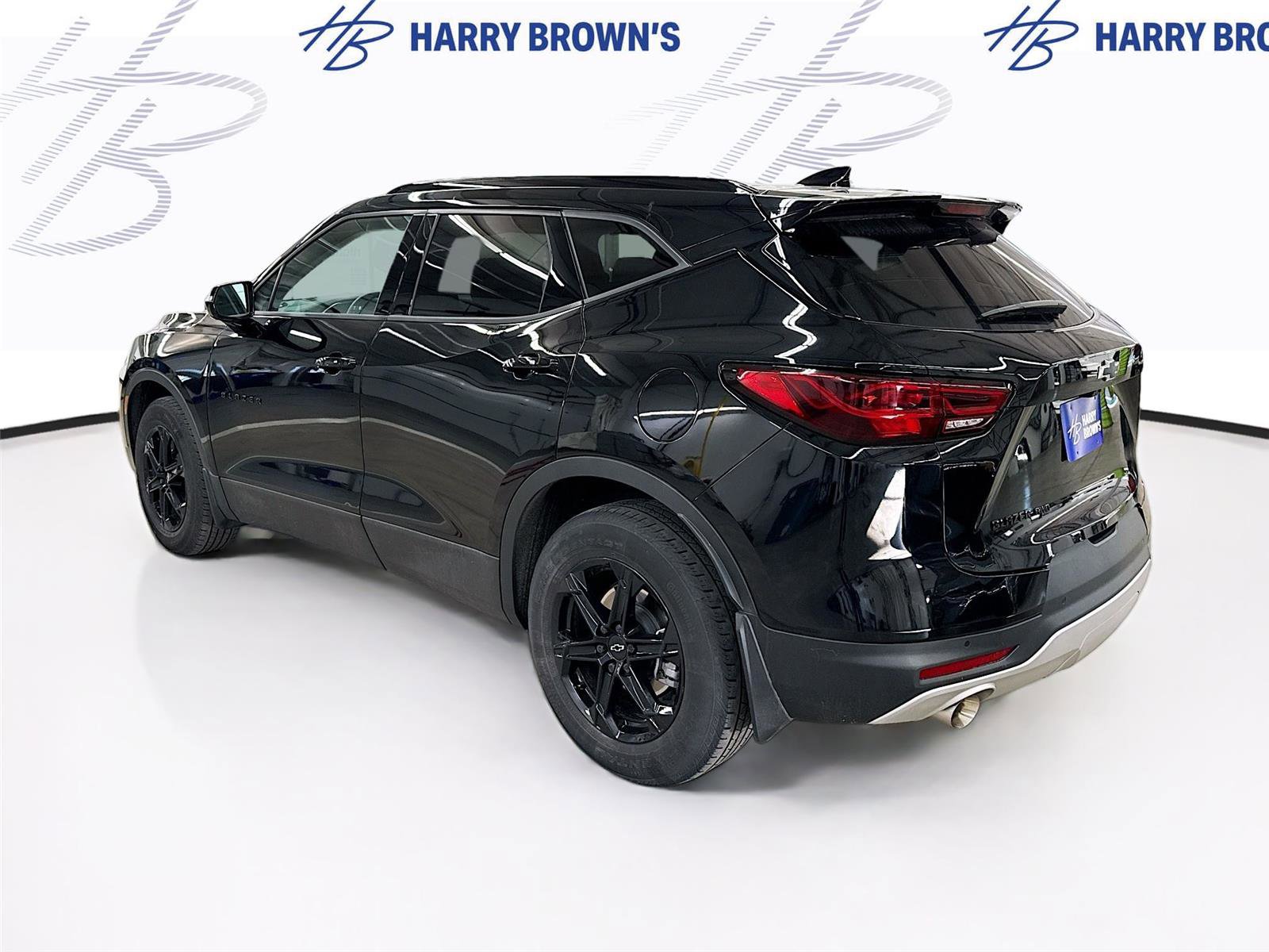 Used 2024 Chevrolet Blazer LT w/ Sound & Technology Package AWD/4WD image 2
