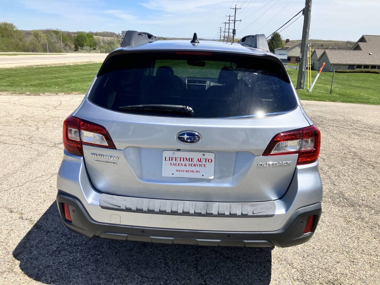 Used 2018 Subaru Outback 2.5i Limited AWD/4WD image 4