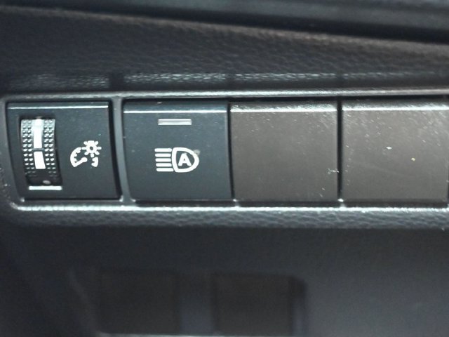 Used 2024 Toyota Corolla Cross LE FWD image 26
