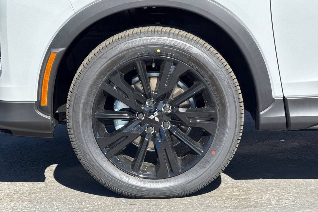 New 2026 Mitsubishi Eclipse Cross AWD image 26