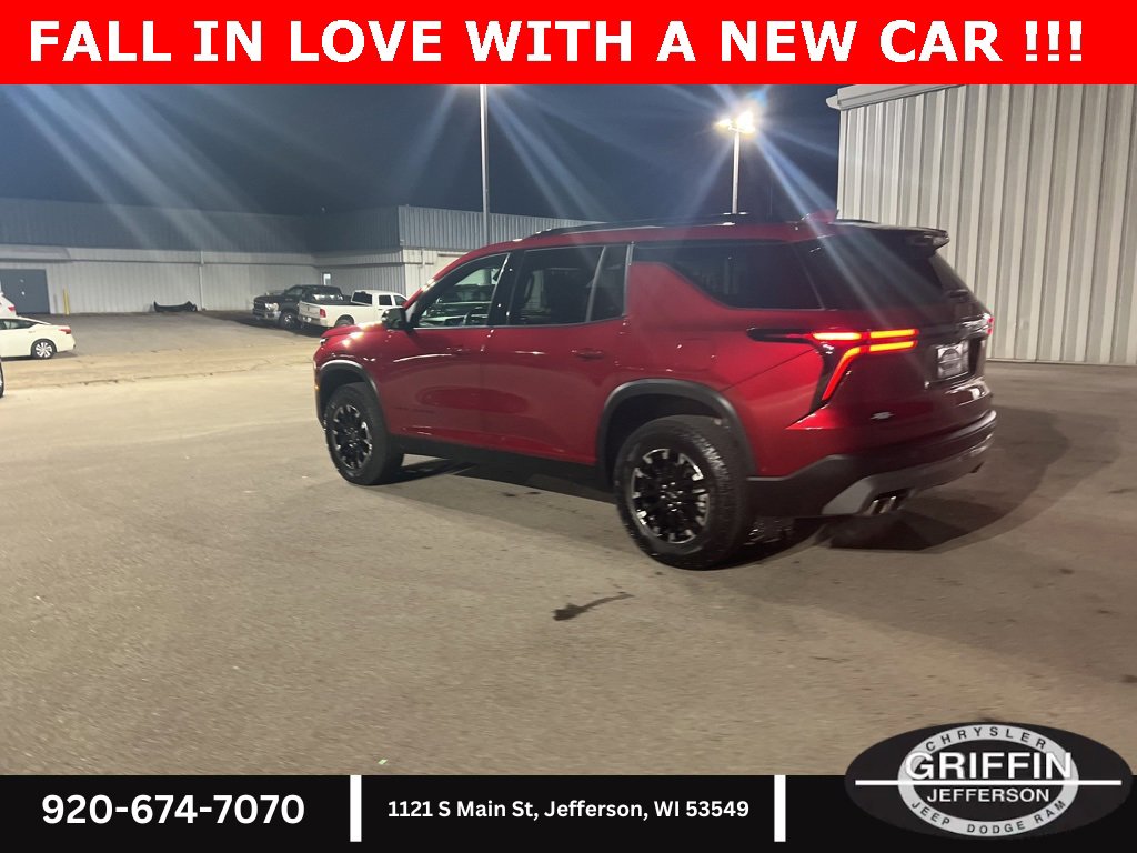 Used 2024 Chevrolet Traverse Z71 w/ Enhanced Driving Package image 15