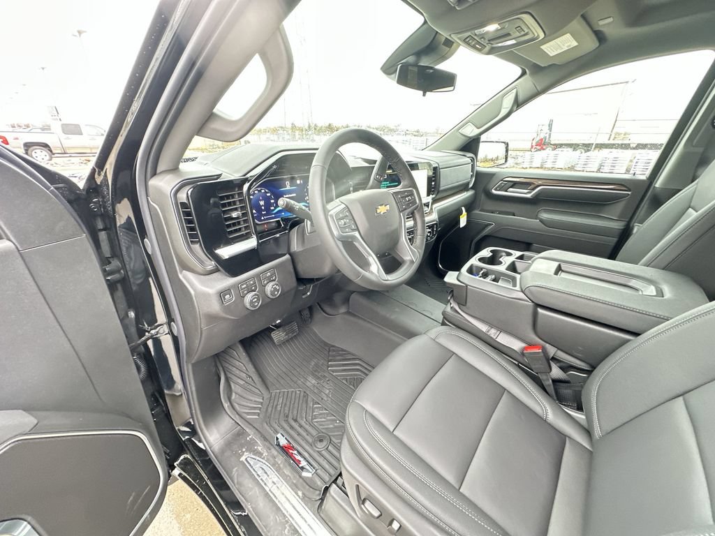 New 2026 Chevrolet Silverado 1500 LT w/ Z71 Off-Road Package AWD/4WD image 10