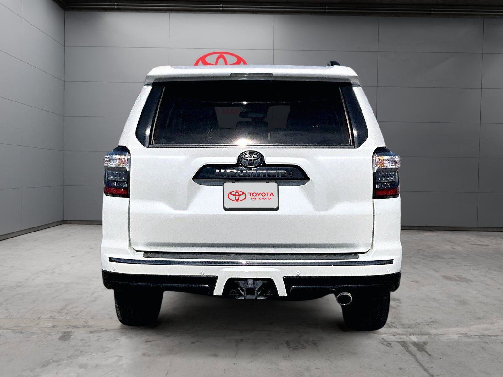 Used 2020 Toyota 4Runner Nightshade image 4