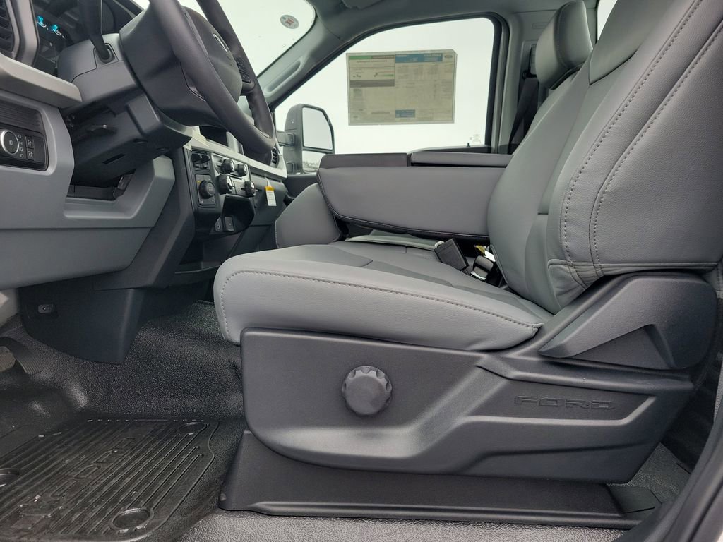 New 2026 Ford F350 XL w/ FX4 Off-Road Package image 14