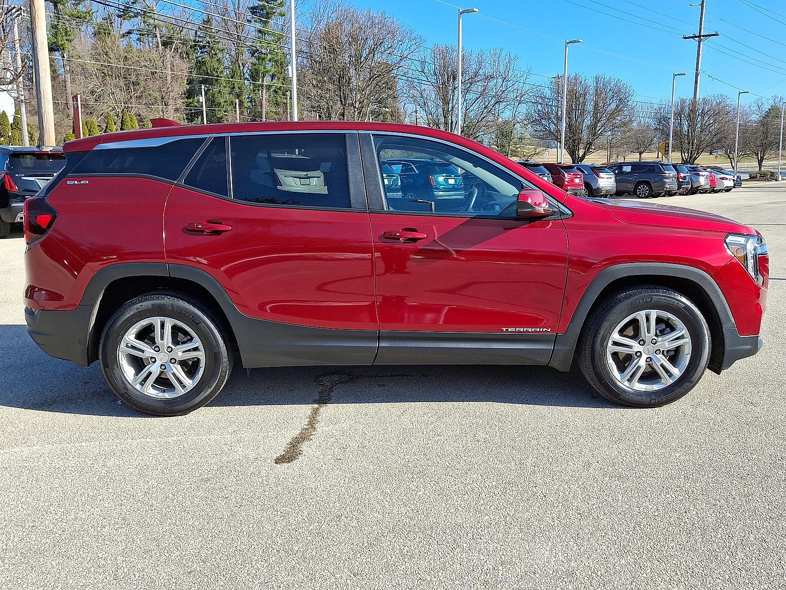 Certified 2023 GMC Terrain SLE image 25