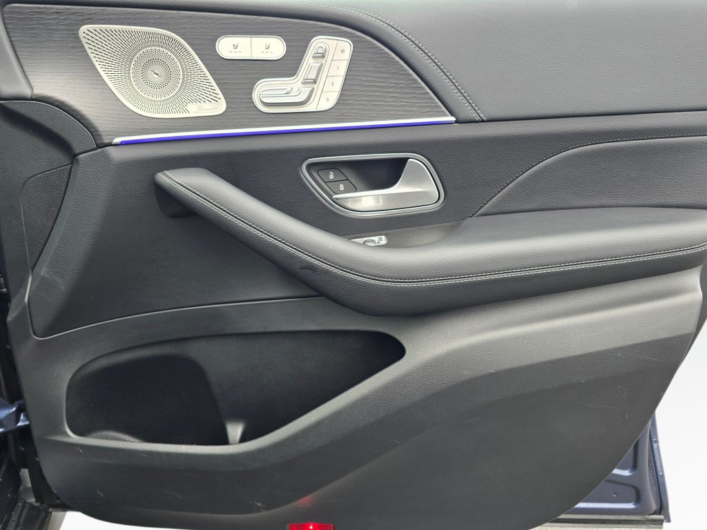 Used 2024 Mercedes-Benz GLE 350 4MATIC w/ Driver Assistance Package image 30