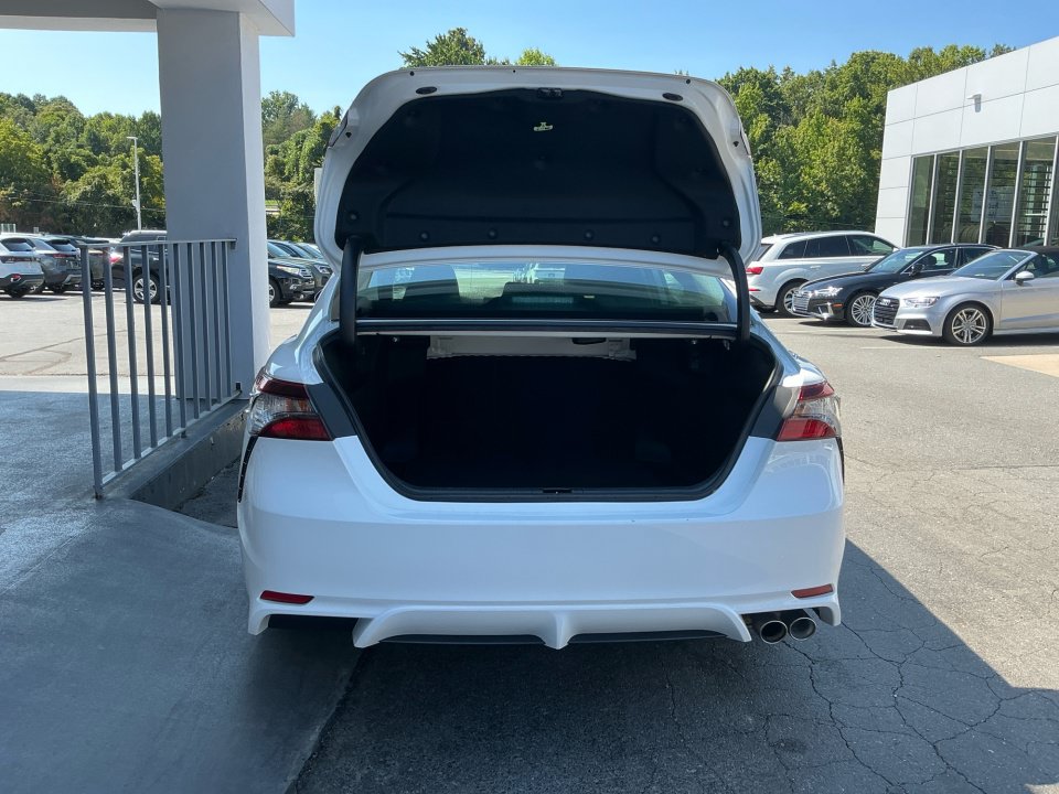 Used 2023 Toyota Camry SE FWD image 19