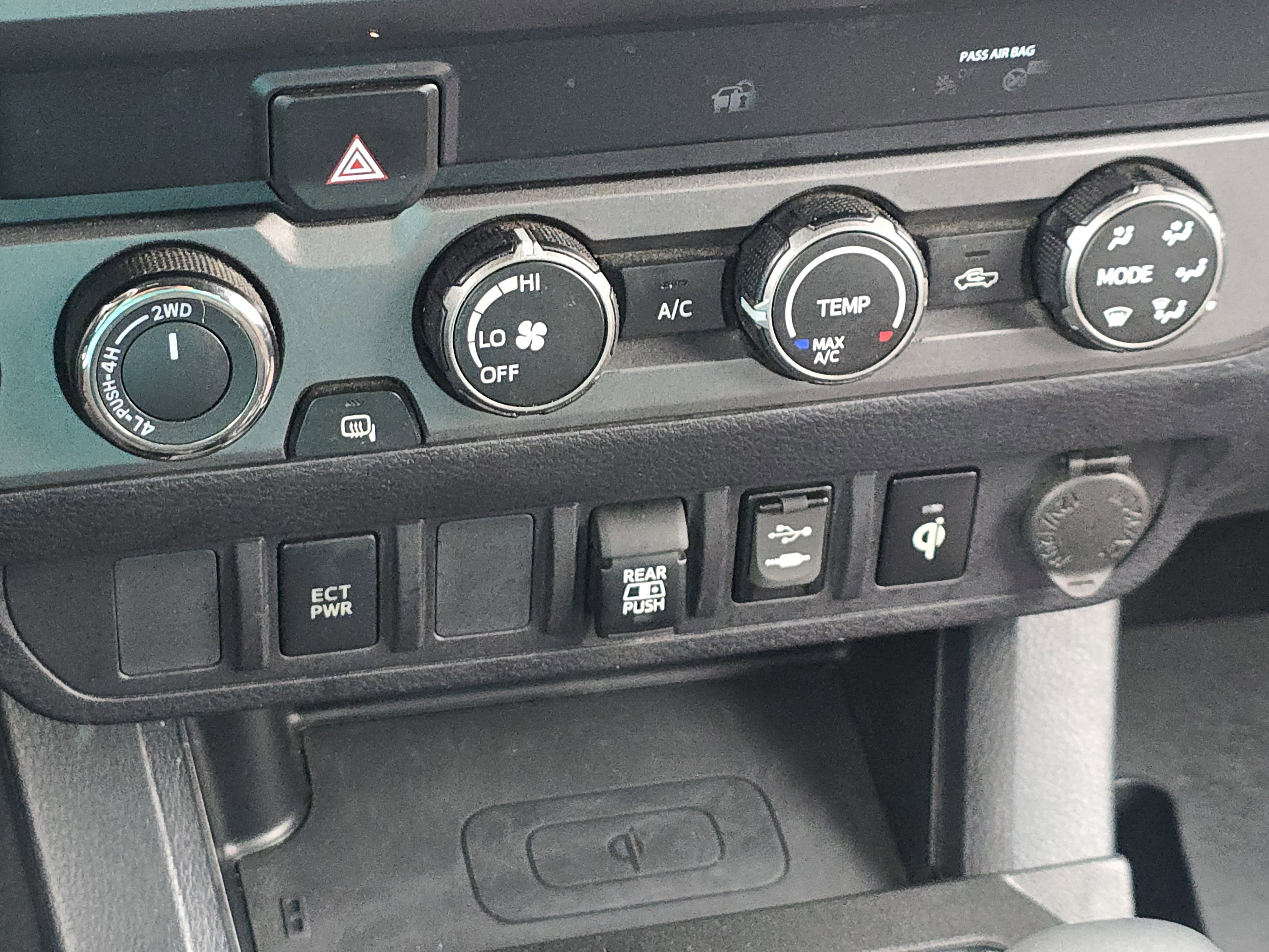 Used 2019 Toyota Tacoma TRD Off-Road image 22