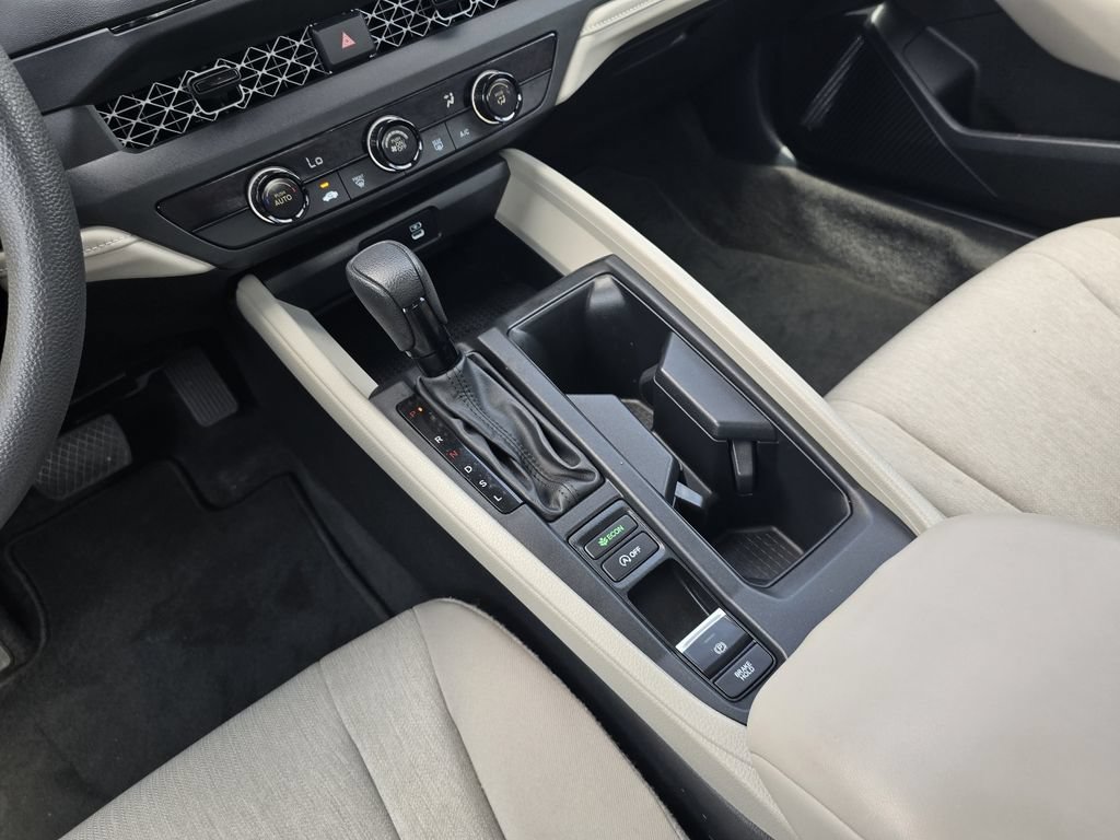 Used 2023 Honda Accord LX image 17