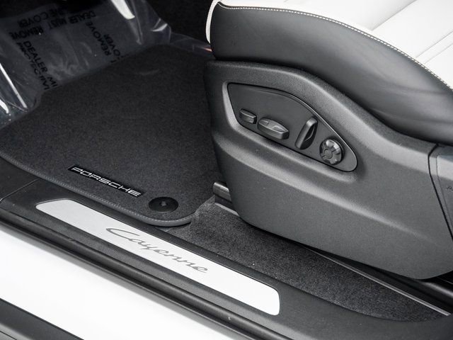 New 2026 Porsche Cayenne Coupe image 11