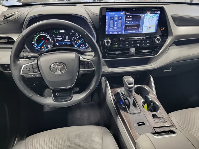 Used 2021 Toyota Highlander Platinum AWD/4WD image 29
