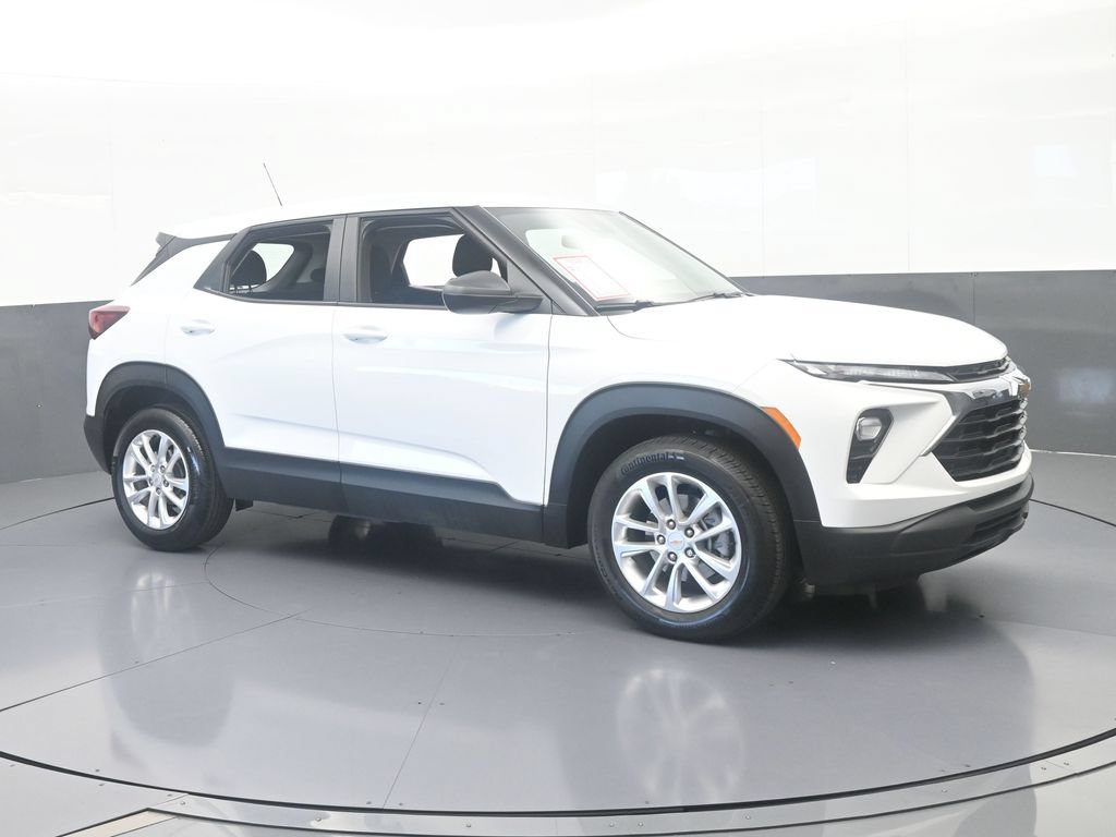 Used 2026 Chevrolet TrailBlazer LS FWD image 8