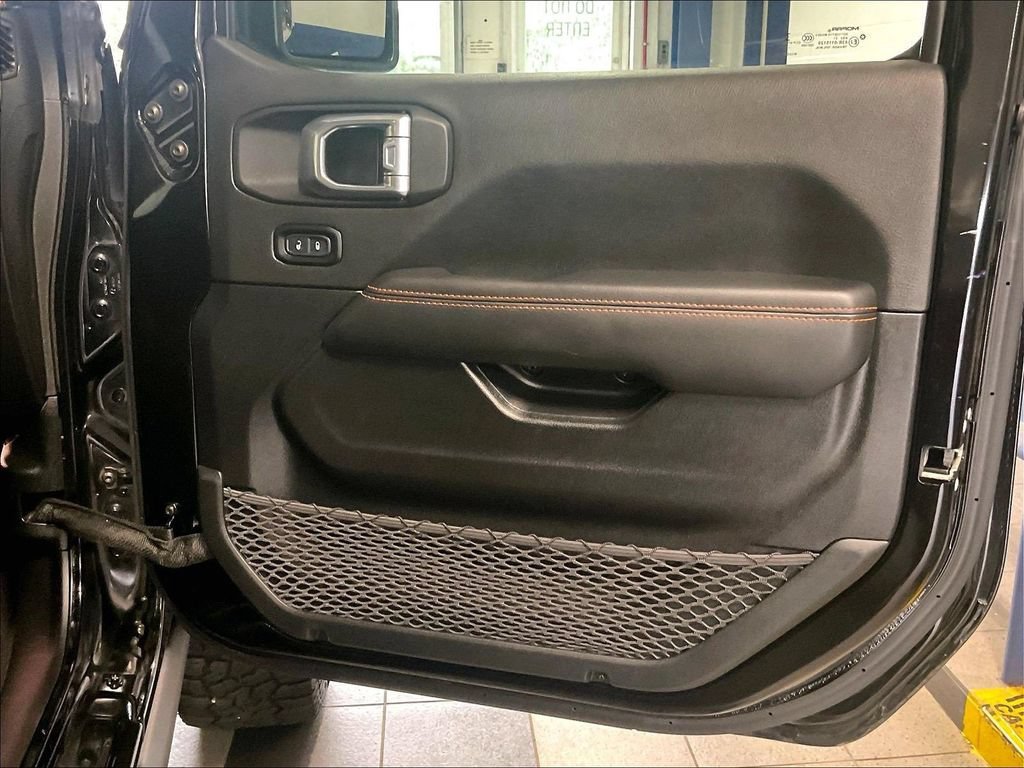 Used 2021 Jeep Gladiator Mojave AWD/4WD image 12