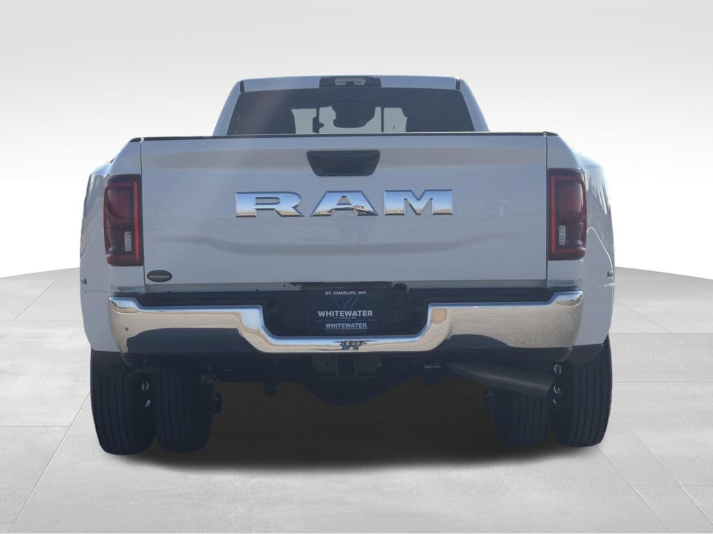 Used 2026 RAM 3500 Big Horn AWD/4WD image 25