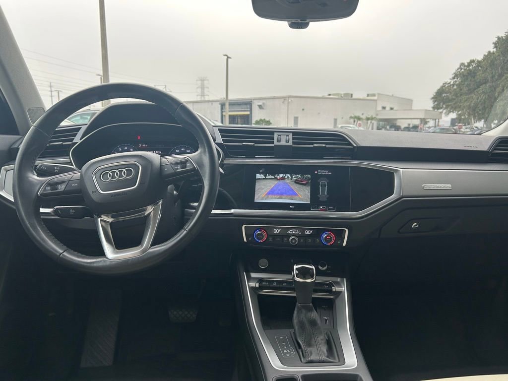 Used 2020 Audi Q3 2.0T Premium Plus w/ Premium Plus Package image 40