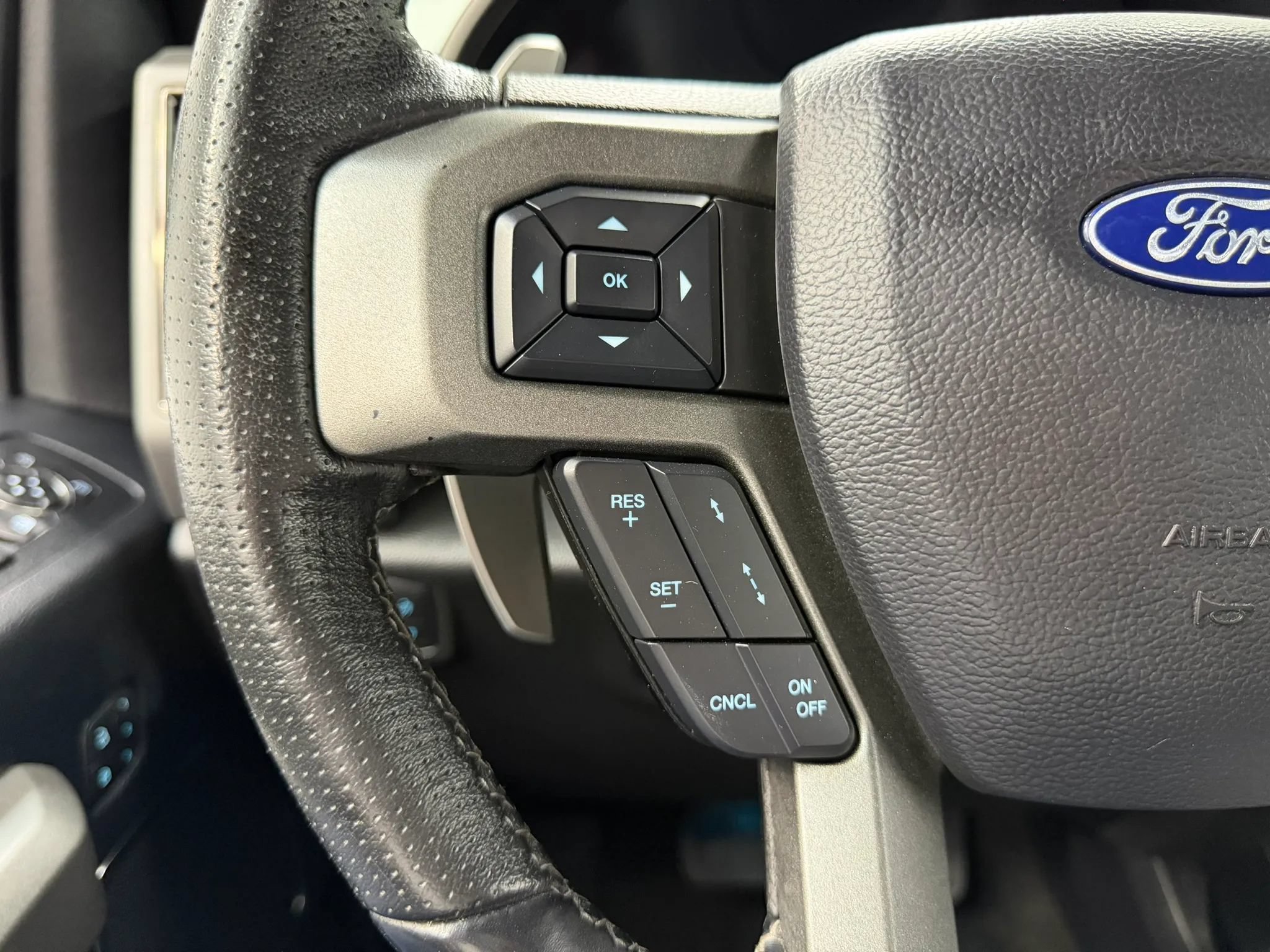 Used 2020 Ford F150 Raptor w/ Equipment Group 802A Luxury AWD/4WD image 31