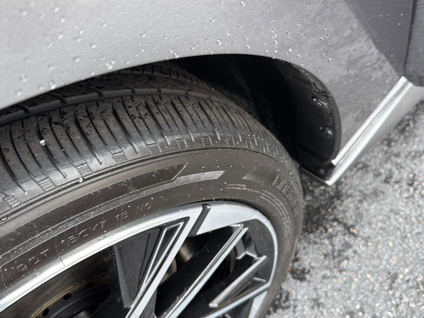 Used 2024 Nissan Sentra SR w/ SR Premium Package image 36