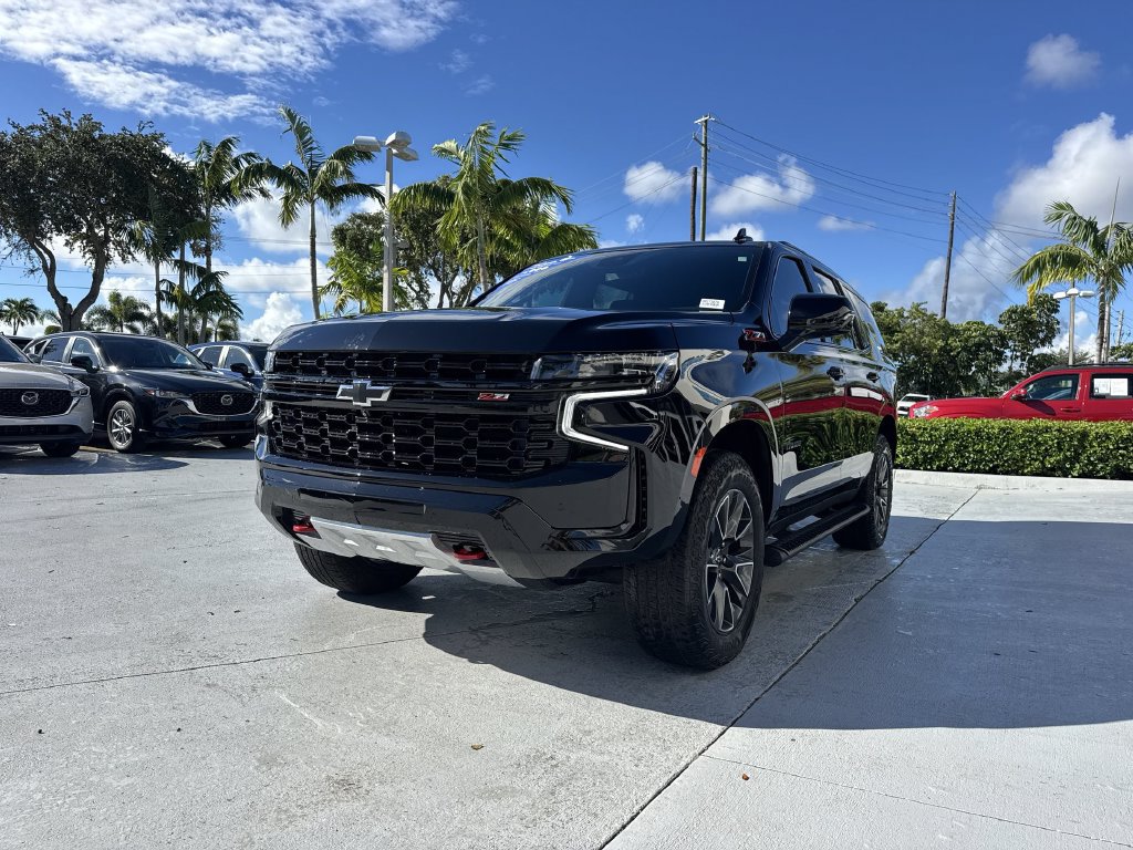 Used 2023 Chevrolet Tahoe Z71 w/ Luxury Package AWD/4WD image 31