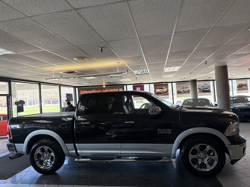 Used 2016 RAM 1500 Laramie RWD image 7