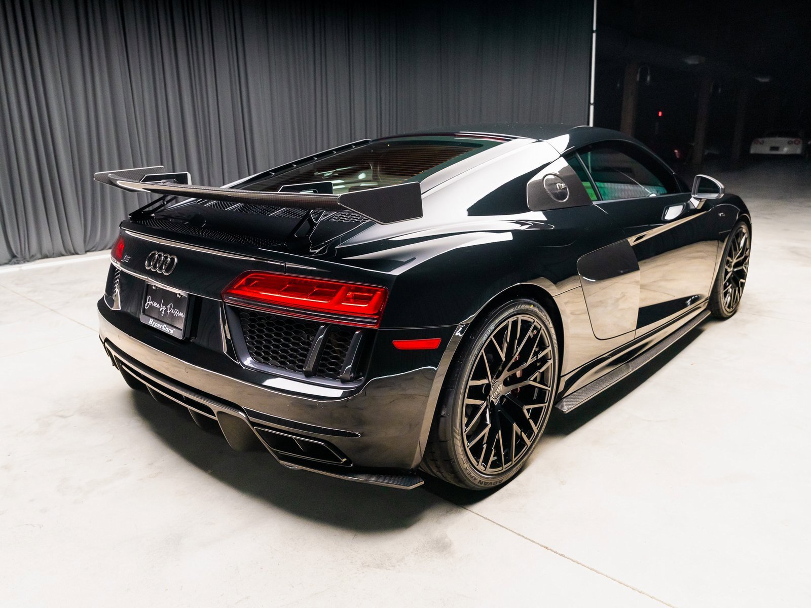 Used 2017 Audi R8 V10 plus image 14