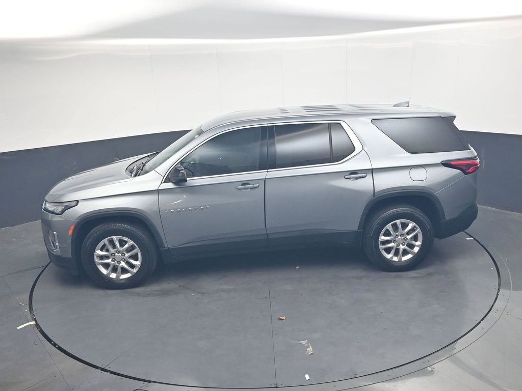 Used 2023 Chevrolet Traverse LS FWD image 25