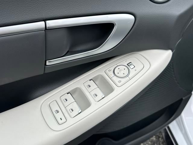 New 2025 Hyundai Sonata SEL image 13