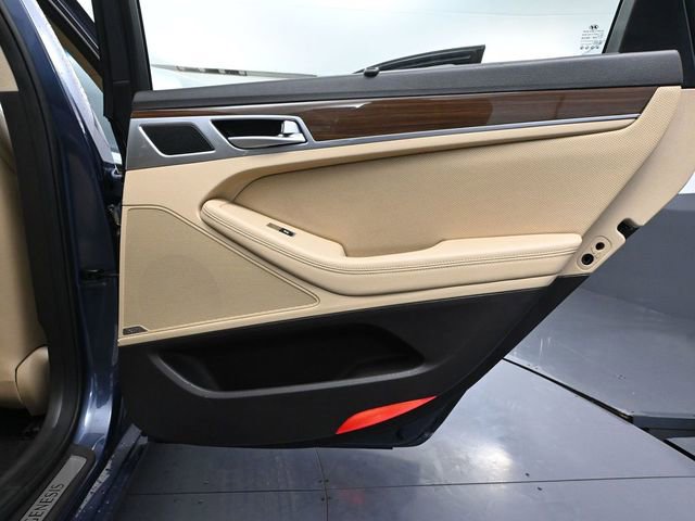 Used 2015 Hyundai Genesis 3.8 w/ Option Group 02 image 43