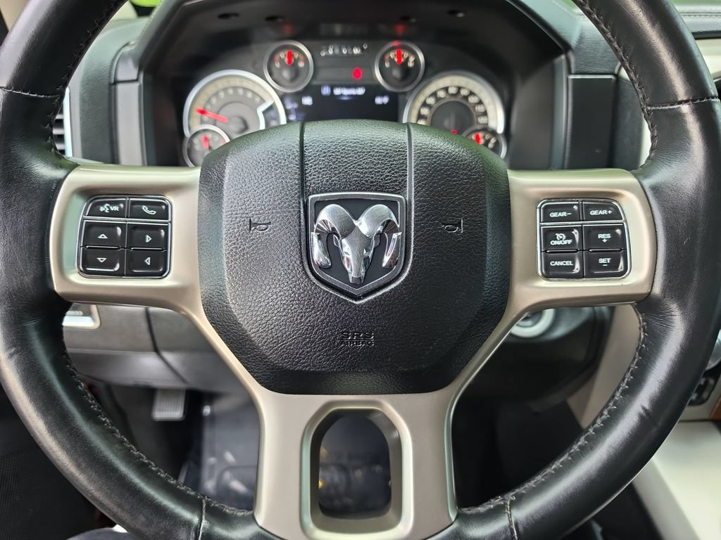 Used 2016 RAM 1500 Laramie w/ Convenience Group AWD/4WD image 12