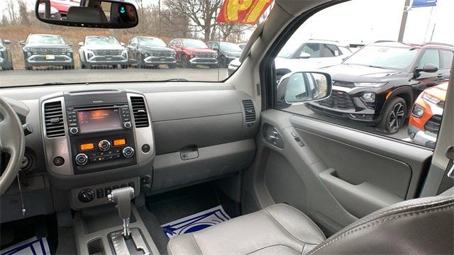 Used 2019 Nissan Frontier SL image 25