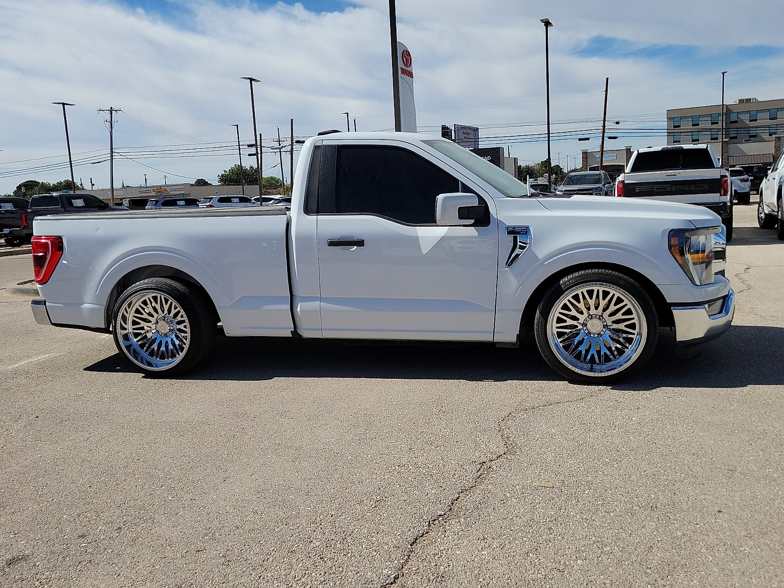 Used 2023 Ford F150 XLT w/ Equipment Group 301A Mid RWD image 5