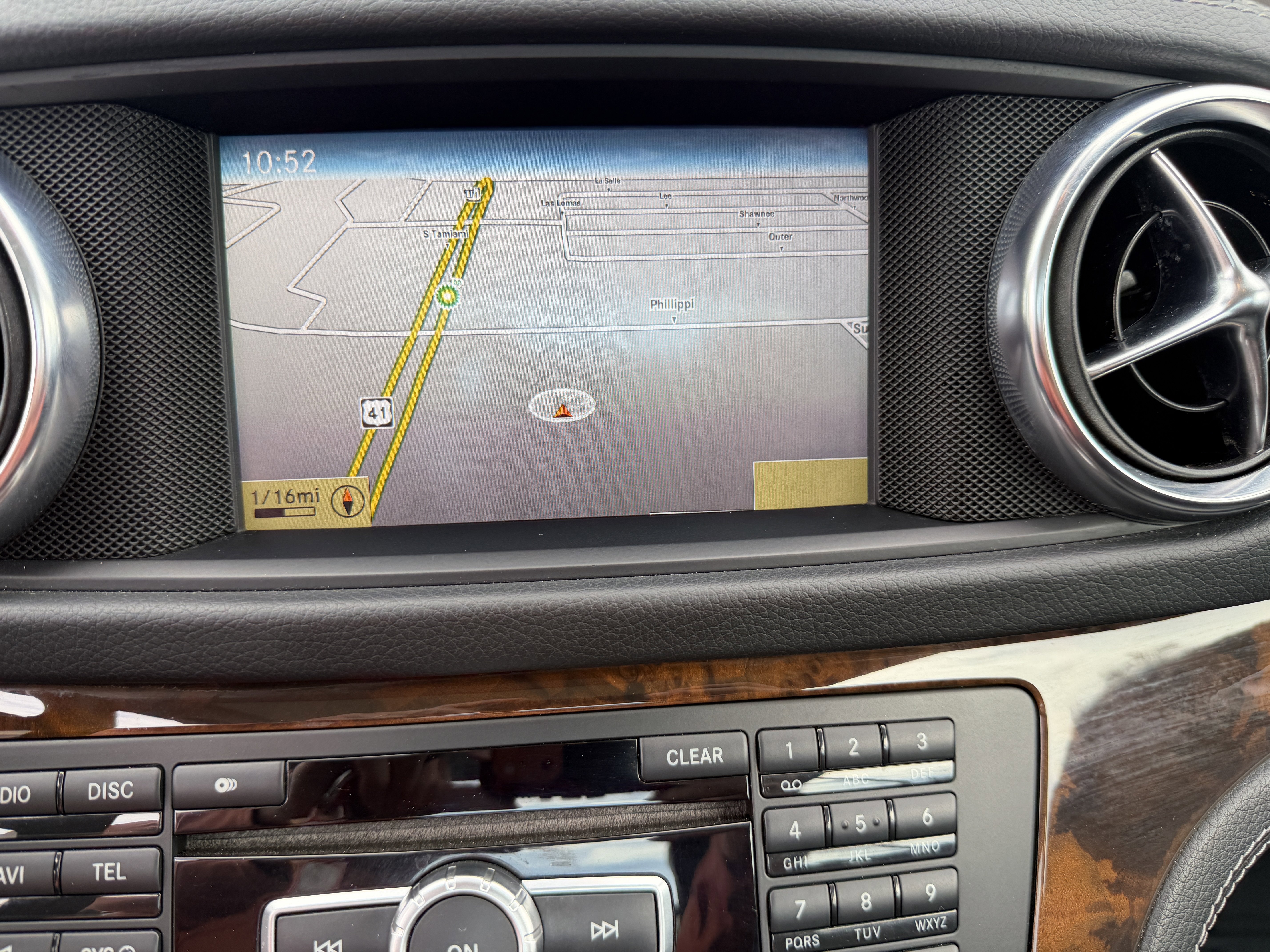 Used 2013 Mercedes-Benz SL 550 image 26