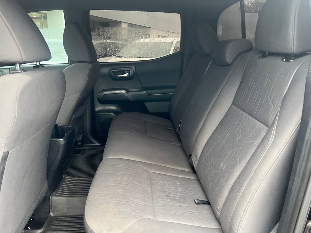 Used 2017 Toyota Tacoma TRD Sport w/ Tow Package image 14