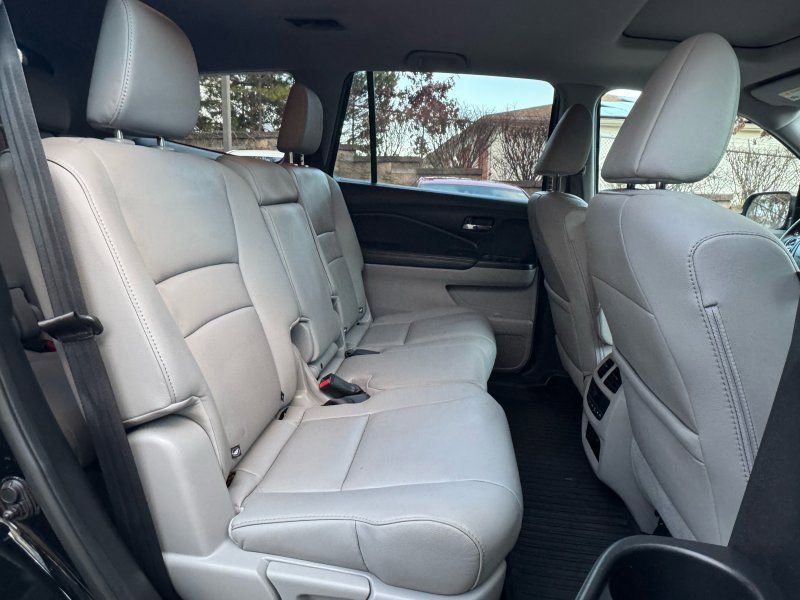 Used 2017 Honda Pilot EX-L image 19