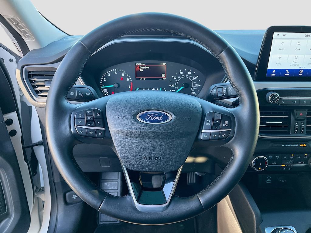 Used 2022 Ford Escape SE w/ SE Sport Appearance Package FWD image 11